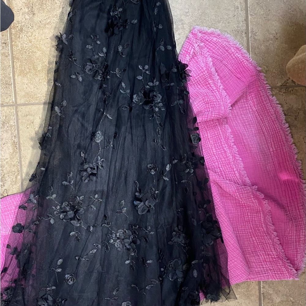 NWT 3D skirt Joh. black tulle mesh layered Floral Embroidered midi L lined - Picture 4 of 16